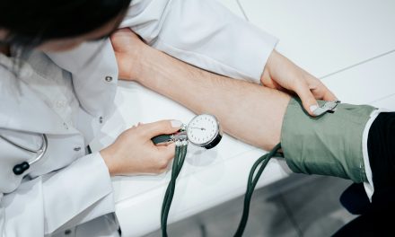 Combattre l&rsquo;Hypertension : Guide de l&rsquo;Alimentation Adéquate