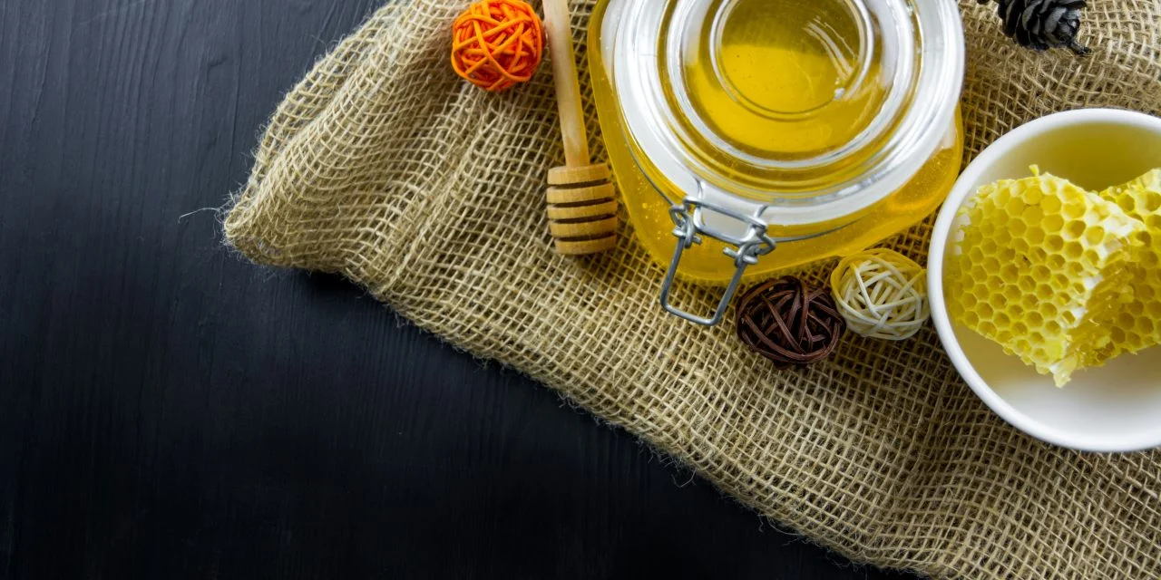 Miel: Élixir de Vitalité et Source de Miracles Quotidiens