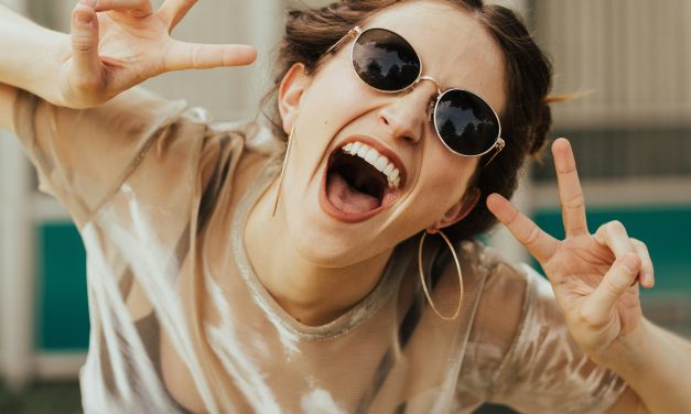 🌟600 pépites d&rsquo;or de sagesse : Le voyage extraordinaire d&rsquo;Astuces and Co à travers les conseils, les remèdes et la magie du quotidien! 🌈✨