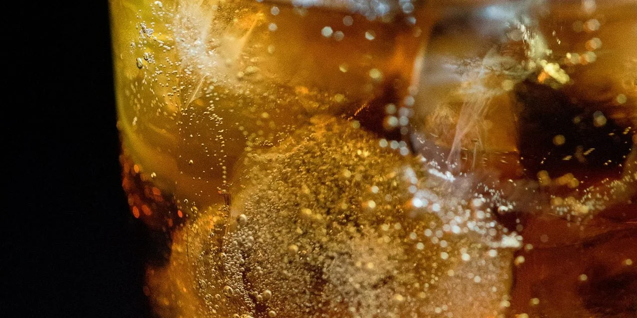 Bulles de Santé : Créez Votre Soda Maison et Dites Adieu aux Chimiques