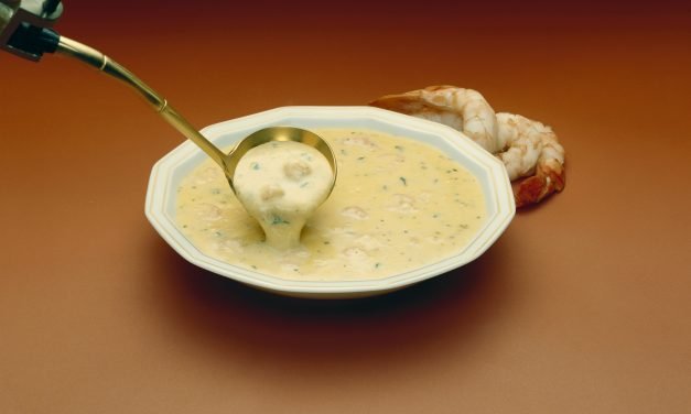 Élégance Culinaire au Thermomix: Velouté de Panais Sublimé à la Truffe