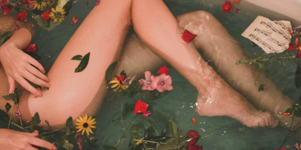 Ondes de Beauté: Des Soins Aquatiques pour Revitaliser le Corps
