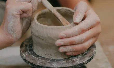 Cap sur la Résilience: Guide de survie pour votre Artisanat à l&rsquo;Ere du Numérique
