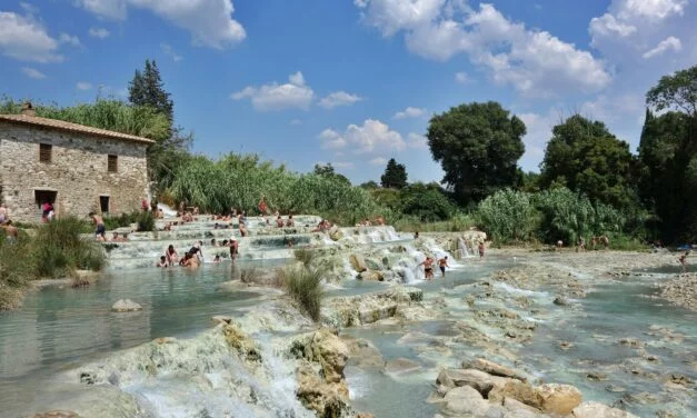 Fontaine de Jouvence: L&rsquo;Eau Thermale et ses Vertus Régénératrices